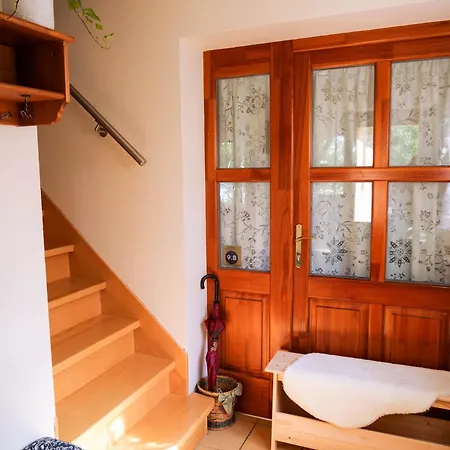 Apartment Pipacs *