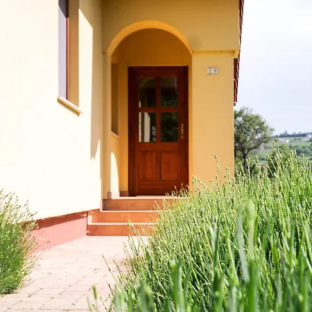 Pipacs Apartment *