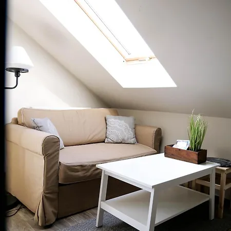 Pipacs Apartment *